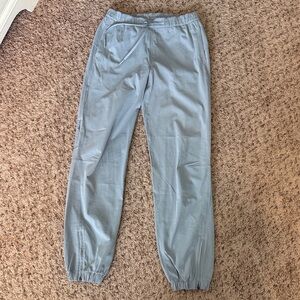 Lululemon Light Gray Joggers Size 2